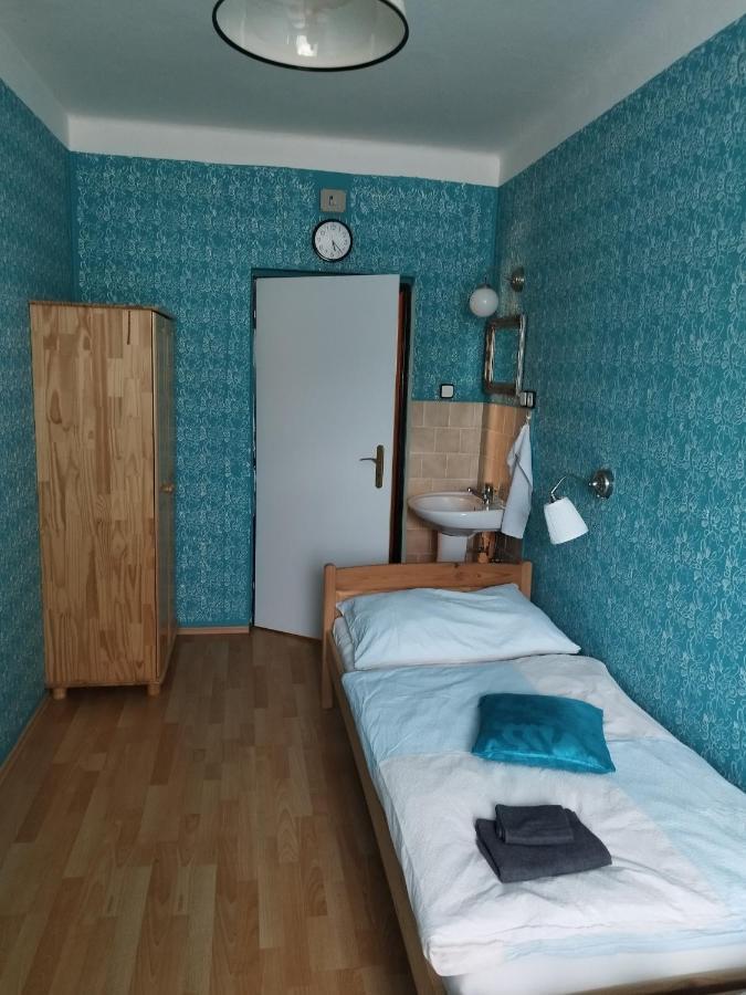 Restaurace A Penzion U Kuliku Raspenava エクステリア 写真