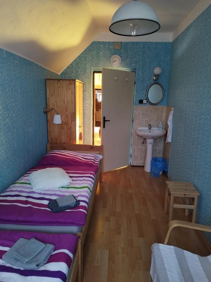 Restaurace A Penzion U Kuliku Raspenava エクステリア 写真